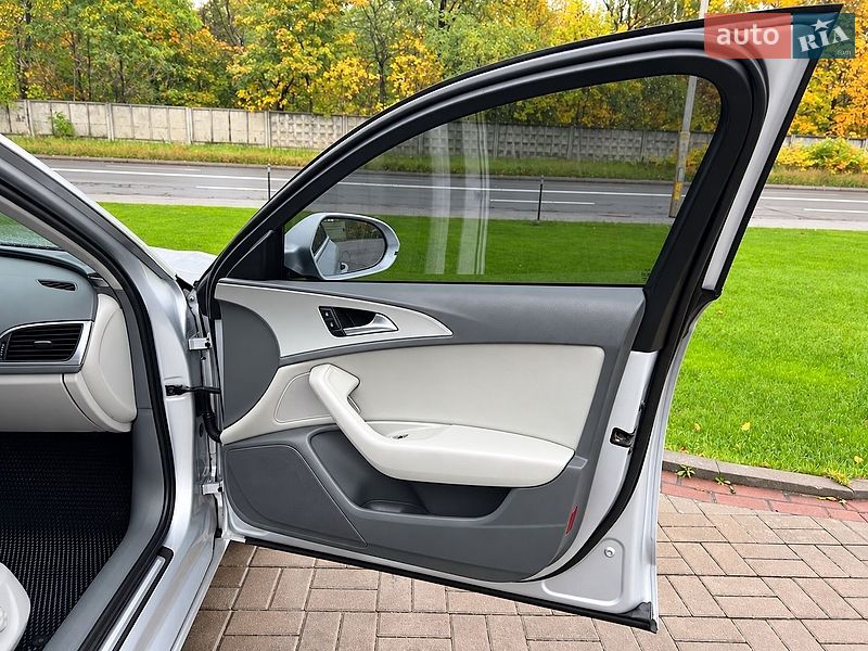 Седан Audi A6 2011 в Киеве