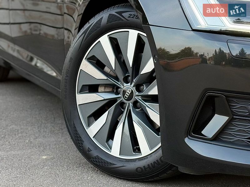Седан Audi A6 2022 в Тернополі