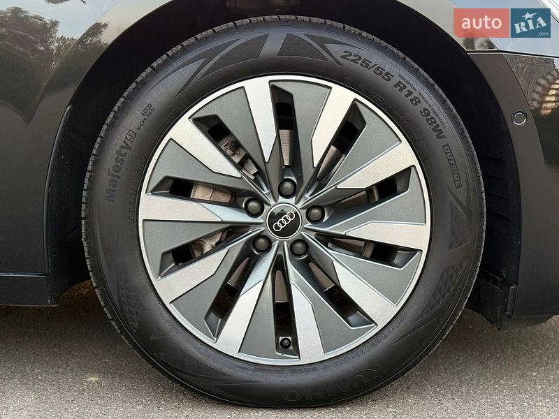 Седан Audi A6 2022 в Тернополі