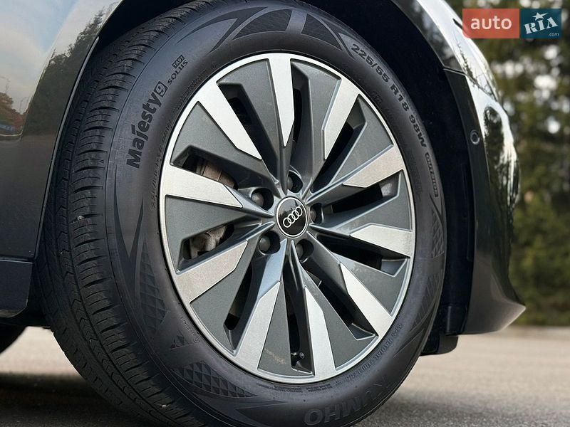 Седан Audi A6 2022 в Тернополі