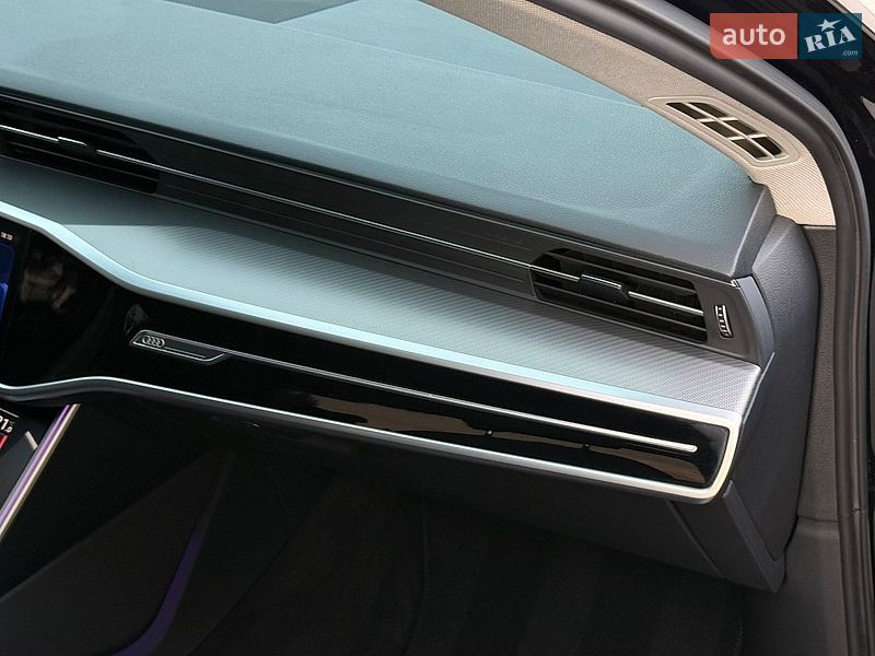 Седан Audi A6 2022 в Тернополі