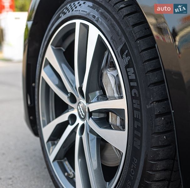 Седан Audi A6 2019 в Черновцах
