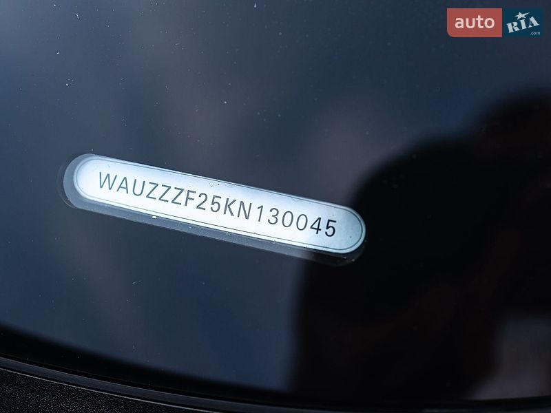 Седан Audi A6 2019 в Черновцах