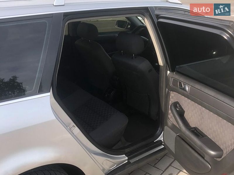 Універсал Audi A6 2002 в Гнівані