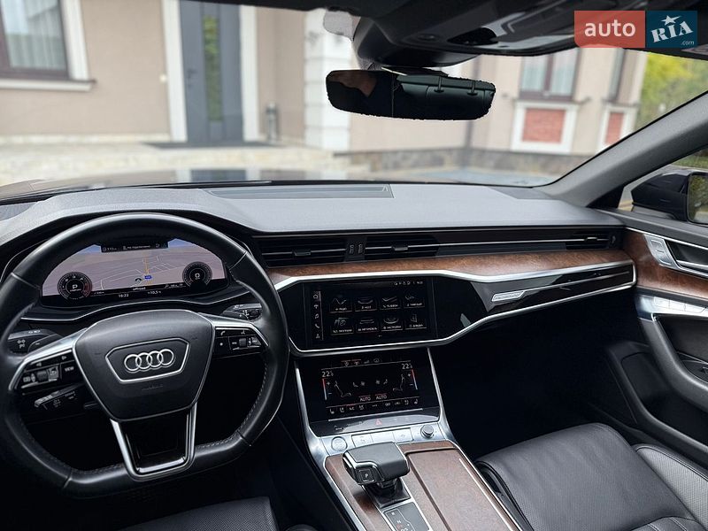 Седан Audi A6 2018 в Стрию