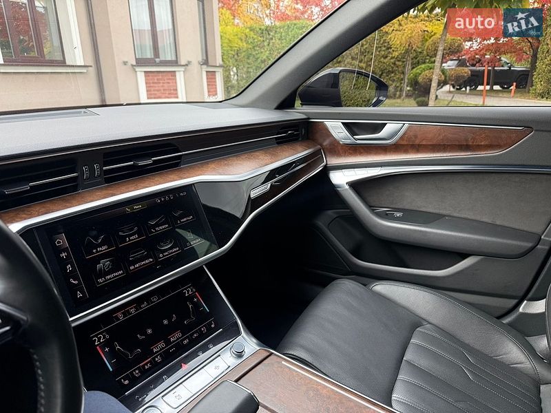 Седан Audi A6 2018 в Стрию