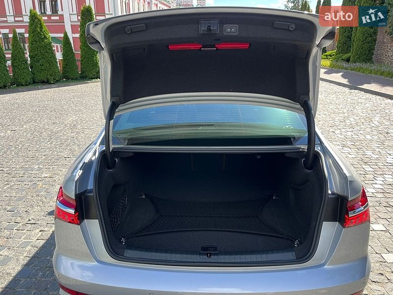Седан Audi A6 2020 в Києві