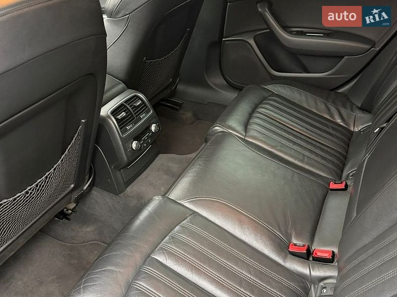 Седан Audi A6 2015 в Стрию