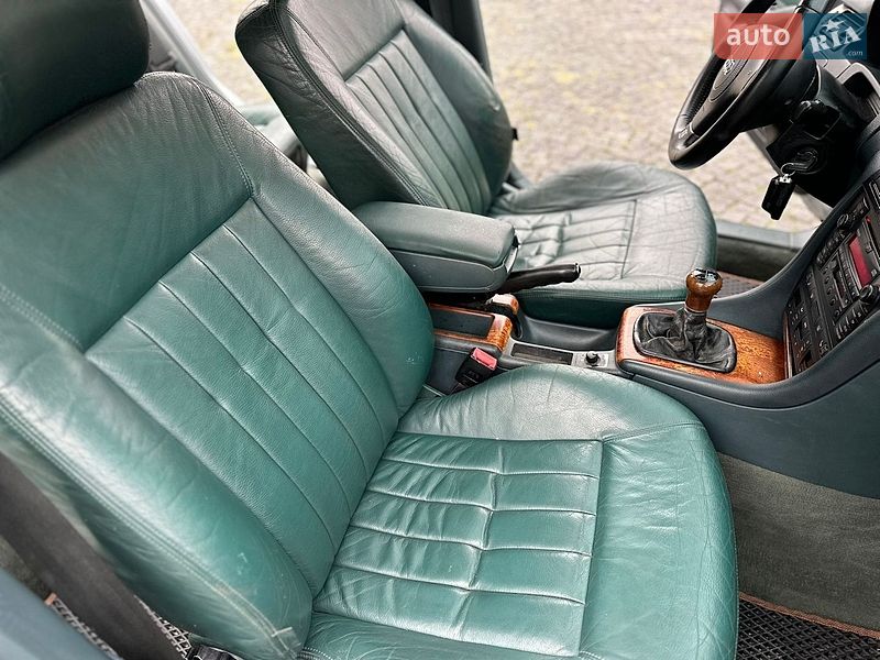 Седан Audi A6 1998 в Жовкве