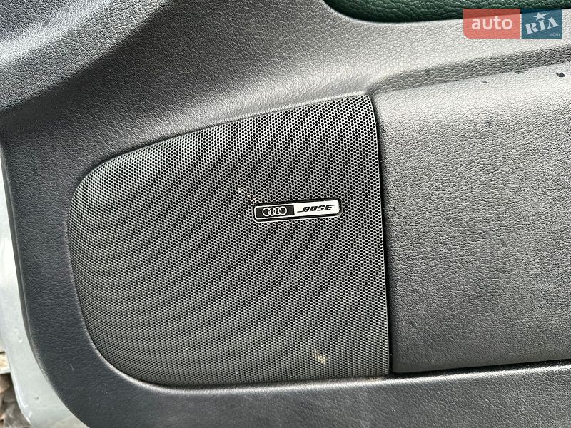 Седан Audi A6 1998 в Жовкве