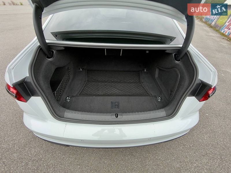 Седан Audi A6 2018 в Києві