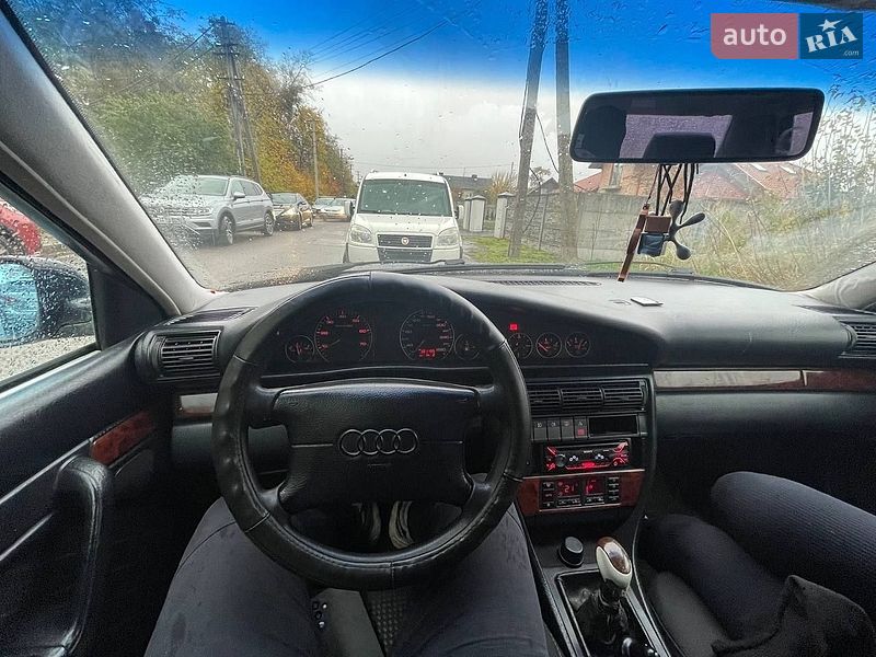 Седан Audi A6 1995 в Львові