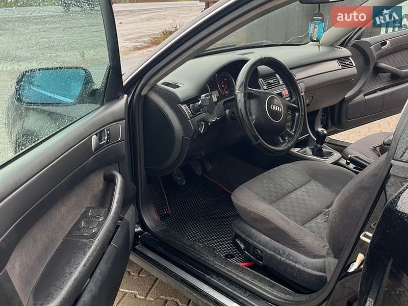 Седан Audi A6 2002 в Хотині