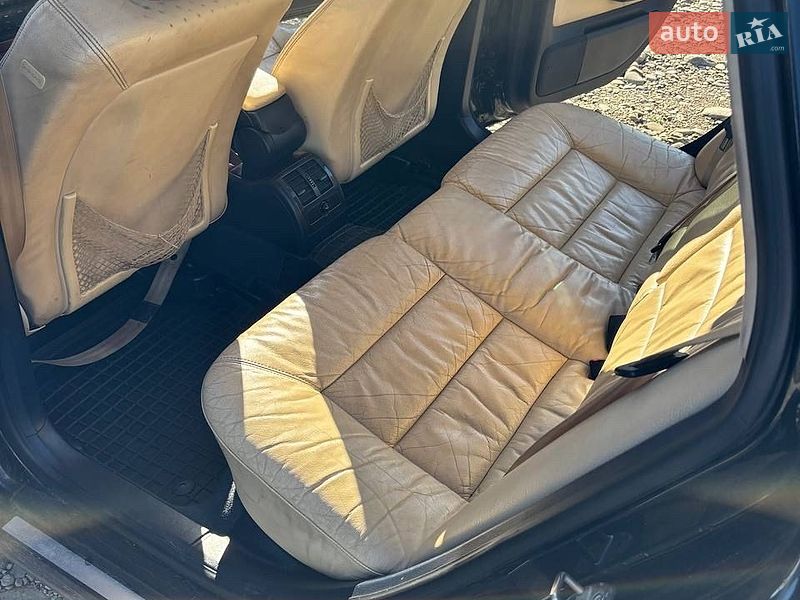 Универсал Audi A6 2002 в Долине