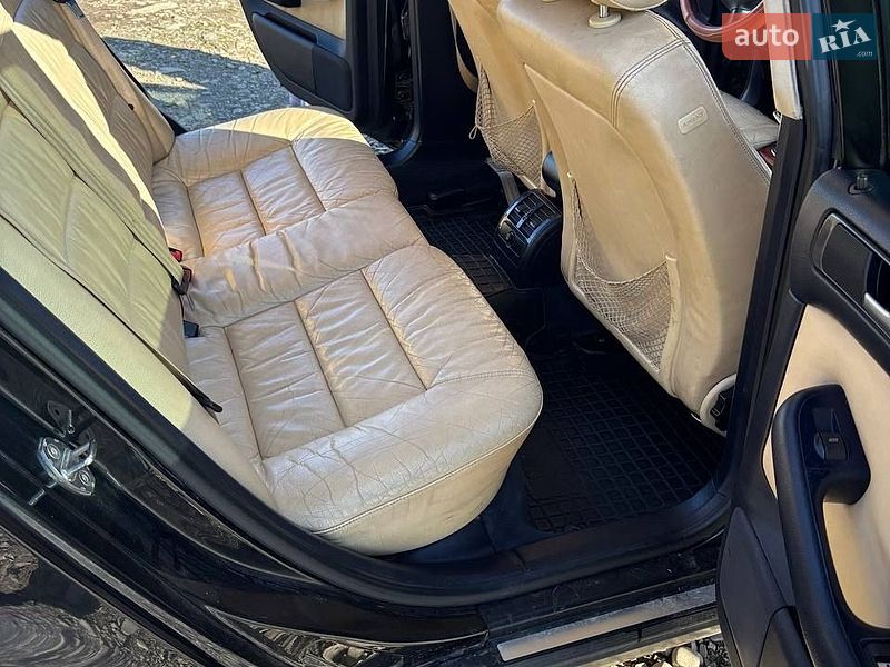 Универсал Audi A6 2002 в Долине