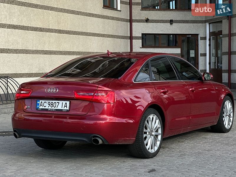 Седан Audi A6 2014 в Нововолынске