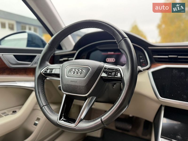 Седан Audi A6 2022 в Киеве