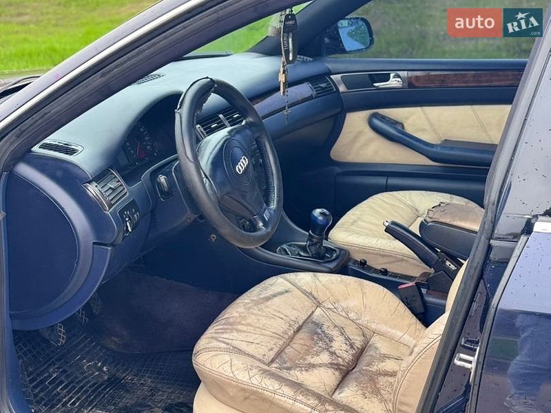 Седан Audi A6 2000 в Львове