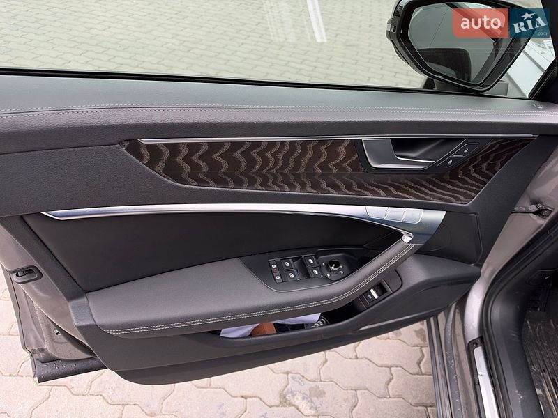 Седан Audi A6 2020 в Львові