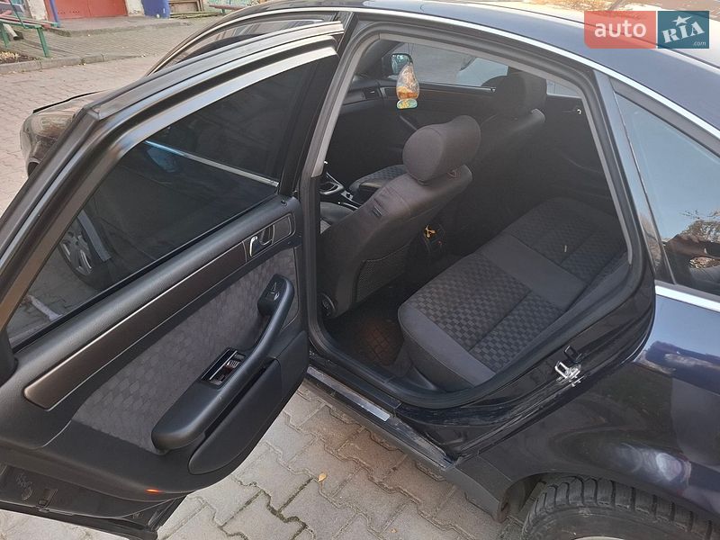 Седан Audi A6 1998 в Сумах