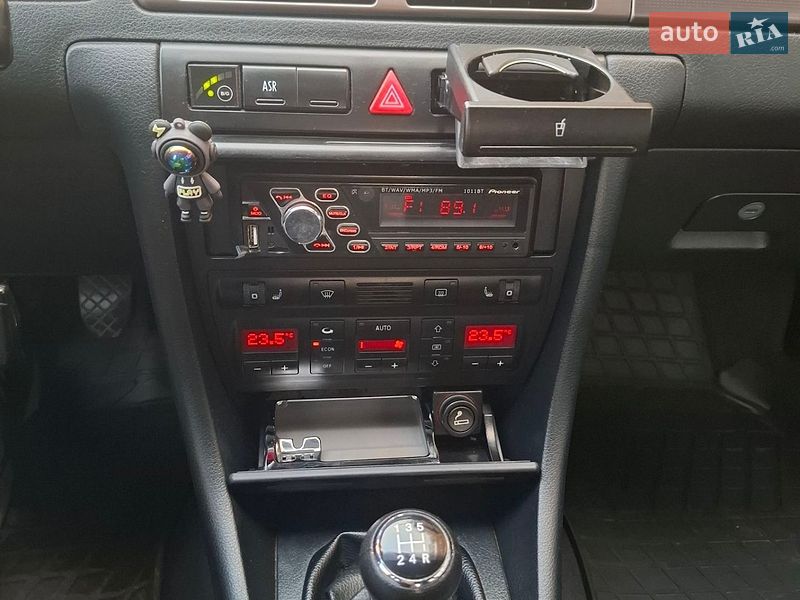 Седан Audi A6 1998 в Сумах