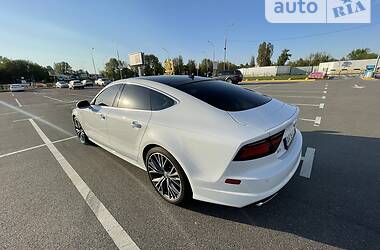 Лифтбек Audi A7 Sportback 2017 в Киеве