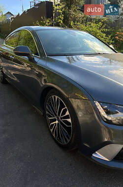 Лифтбек Audi A7 Sportback 2013 в 