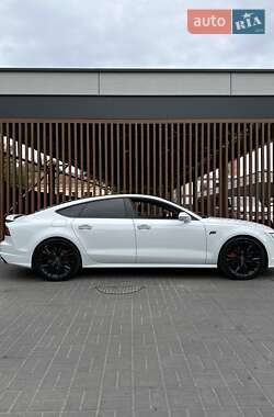 Лифтбек Audi A7 Sportback 2015 в 
