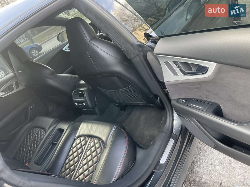 Лифтбек Audi A7 Sportback 2017 в Киеве
