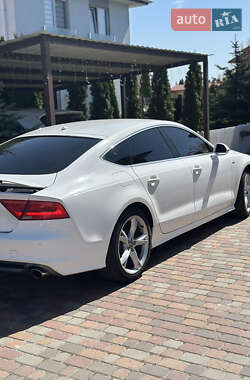 Лифтбек Audi A7 Sportback 2012 в 