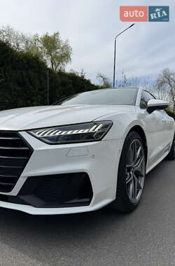 Лифтбек Audi A7 Sportback 2018 в 