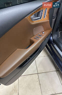 Лифтбек Audi A7 Sportback 2012 в 