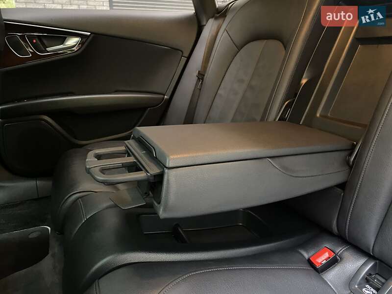 Лифтбек Audi A7 Sportback 2013 в Хмельницком