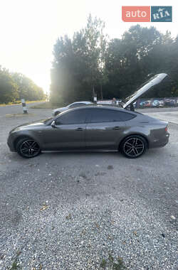 Лифтбек Audi A7 Sportback 2012 в 