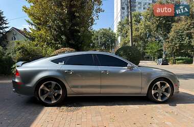 Лифтбек Audi A7 Sportback 2011 в 