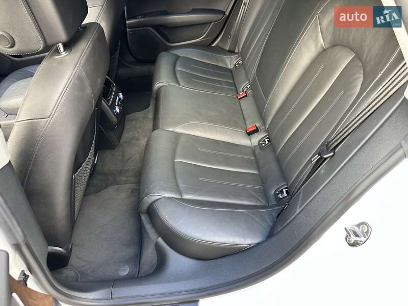 Лифтбек Audi A7 Sportback 2014 в Киеве