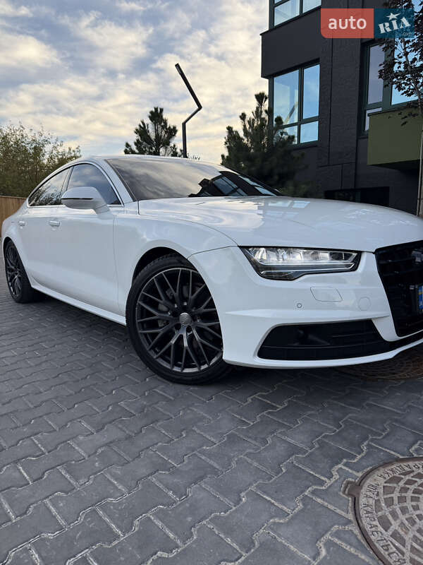 Лифтбек Audi A7 Sportback 2015 в Киеве
