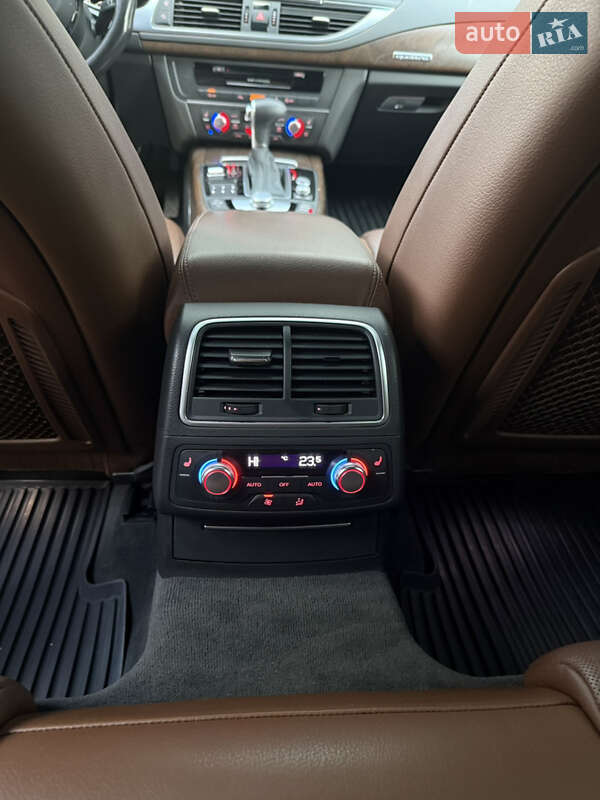 Ліфтбек Audi A7 Sportback 2015 в Новояворівську фото 27 Ліфтбек Audi A7 Sportback 2015 в Новояворівську