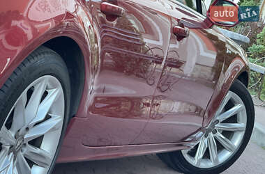 Лифтбек Audi A7 Sportback 2012 в 