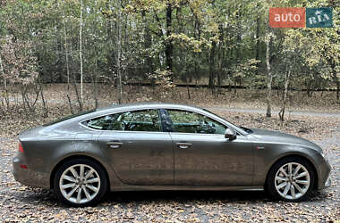 Лифтбек Audi A7 Sportback 2012 в 