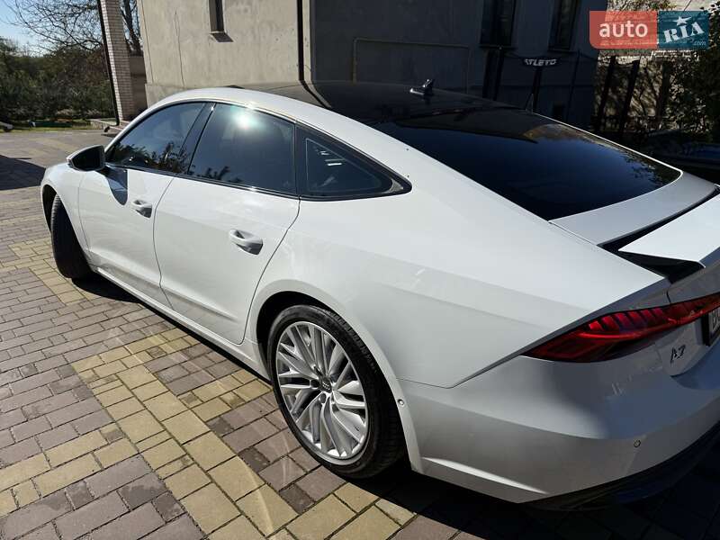 Лифтбек Audi A7 Sportback 2018 в Киеве