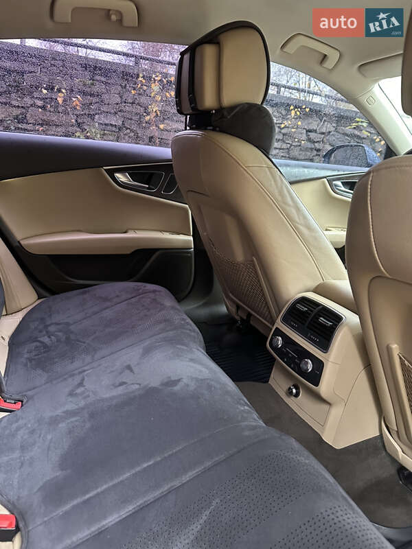 Лифтбек Audi A7 Sportback 2011 в Черновцах