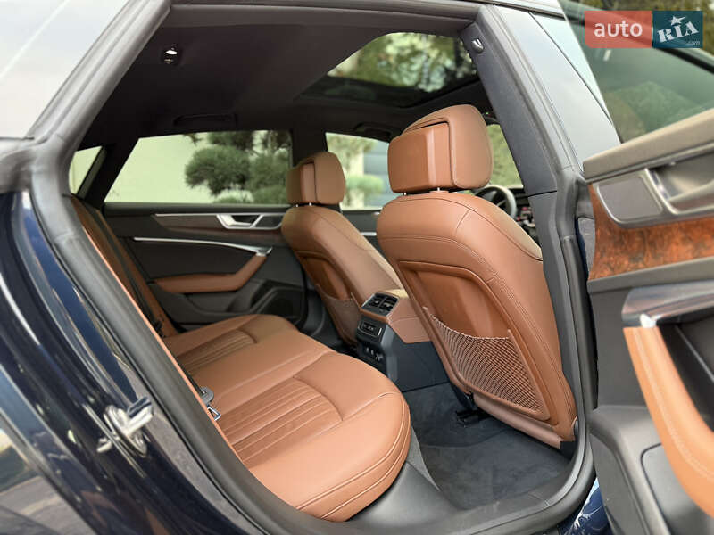 Лифтбек Audi A7 Sportback 2022 в Львове