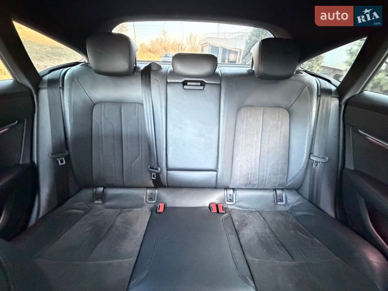 Лифтбек Audi A7 Sportback 2018 в Киеве
