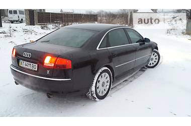 Седан Audi A8 2004 в Калуше