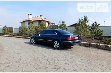 Седан Audi A8 2000 в Запорожье