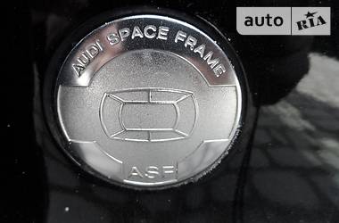 Седан Audi A8 2005 в Днепре