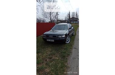 Седан Audi A8 1995 в Киеве