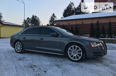 Седан Audi A8 2014 в Староконстантинове