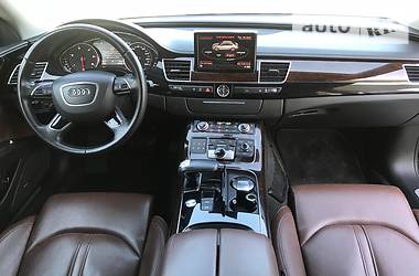 Седан Audi A8 2016 в Одесі